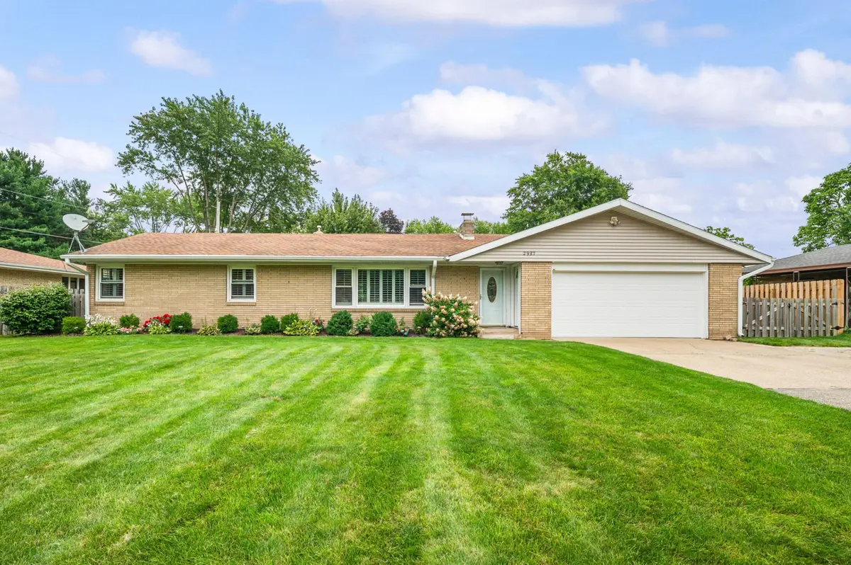 2987 E Windsor Drive, Saint Joseph, MI 49085 - #1