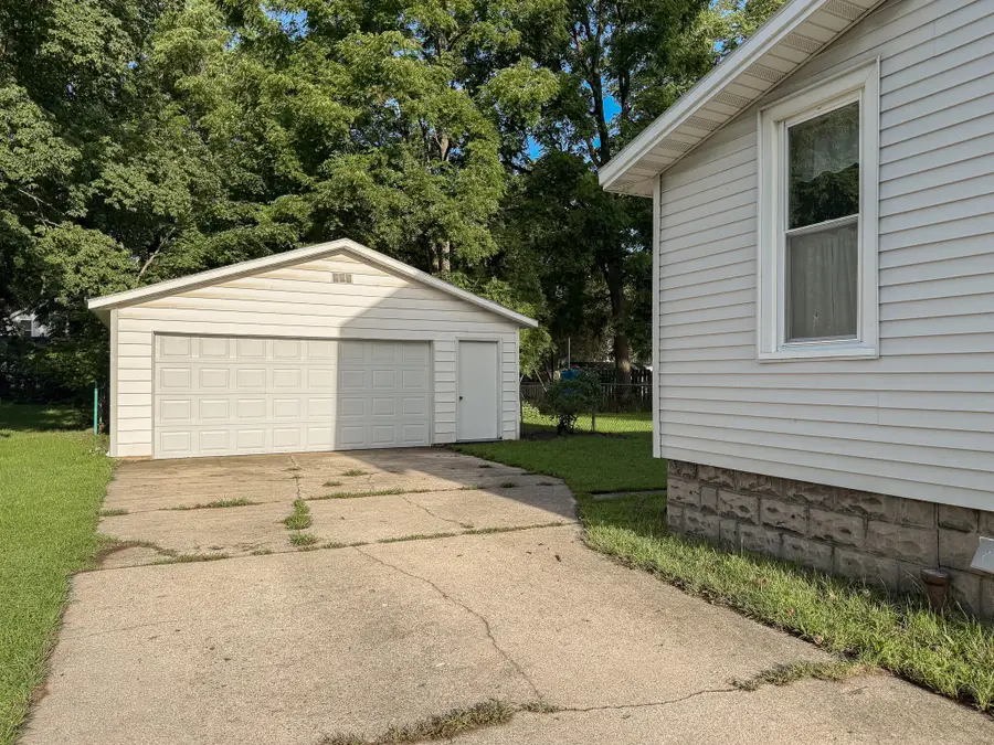 103 N Lowe Street, Dowagiac, MI 49047 - #2