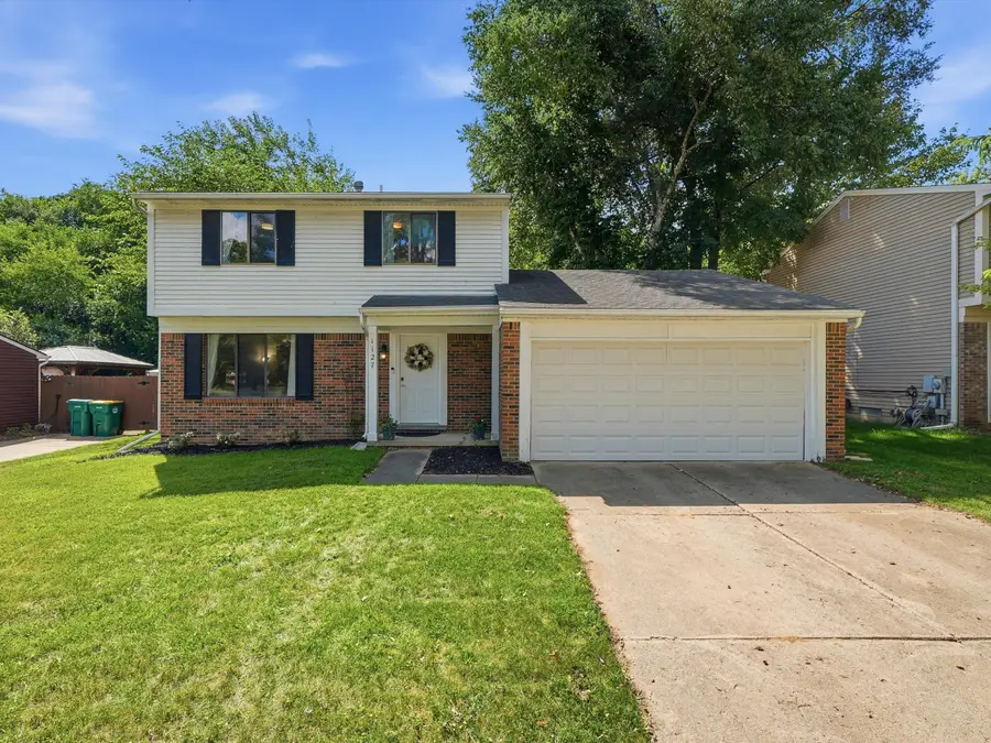 1127 Rue Deauville Boulevard, Ypsilanti, MI 48198 - #2