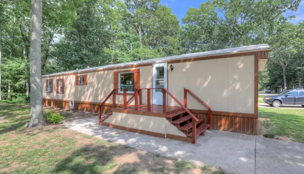 13618 Silverbrook Drive, Grand Haven, MI 49417