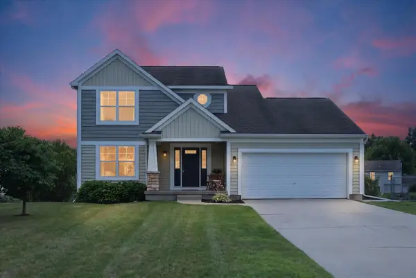 11356 Taunton Drive Se, Lowell, MI 49331