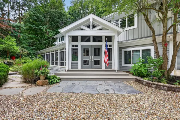 13724 Minnich Road, Sawyer, MI 49125