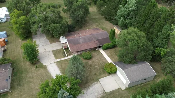 6119 Howard City Edmore Road, Vestaburg, MI 48891