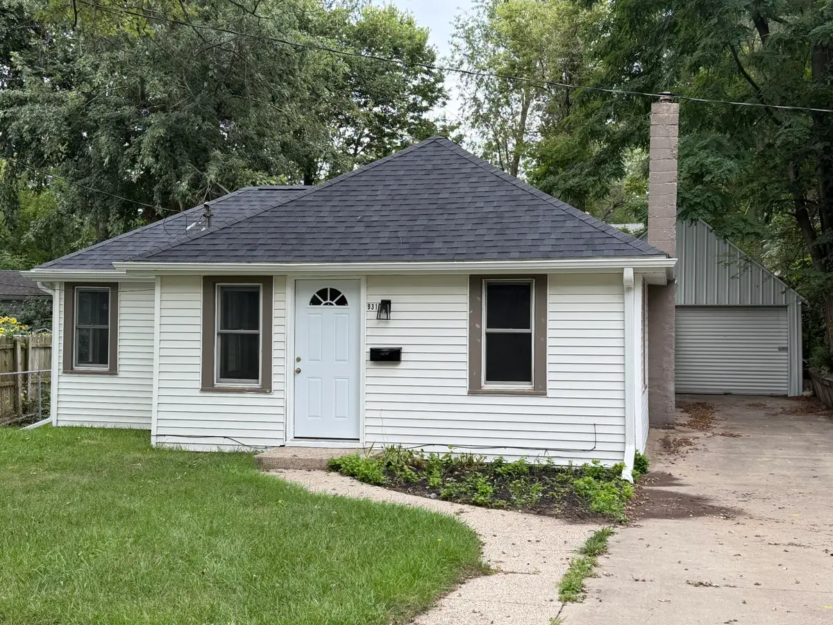 931 Pomeroy Street, Kalamazoo, MI 49001 - #1
