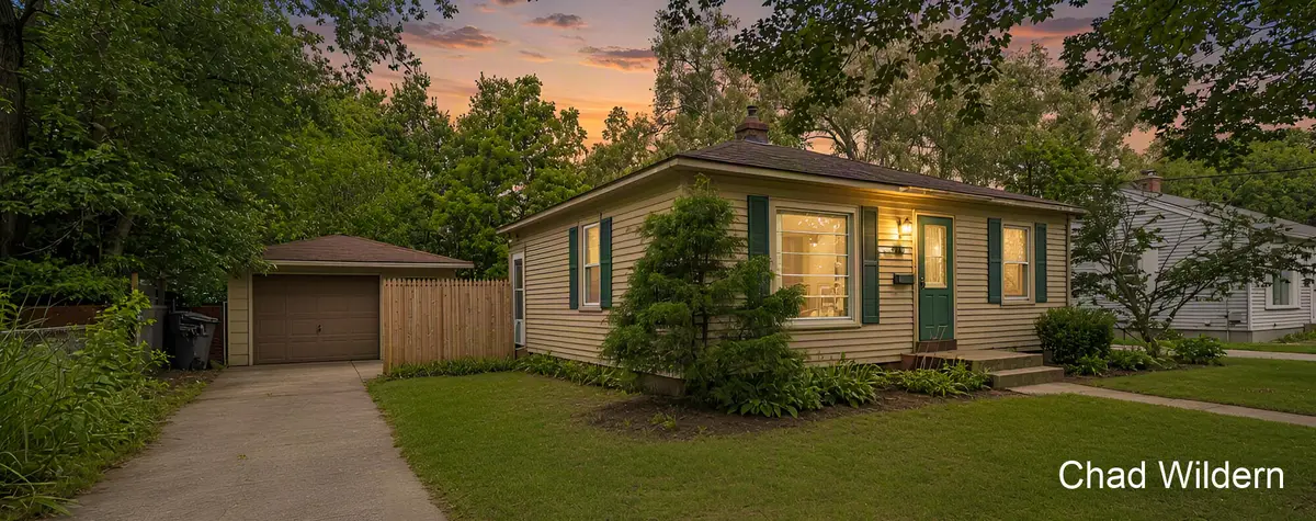 4229 Colby Avenue Sw, Wyoming, MI 49509 - #1