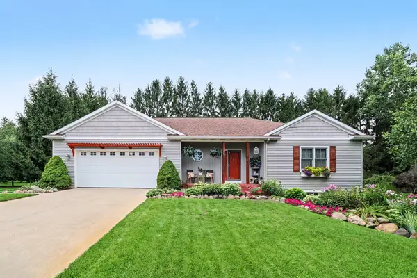 325 Grant Street, Hopkins, MI 49328