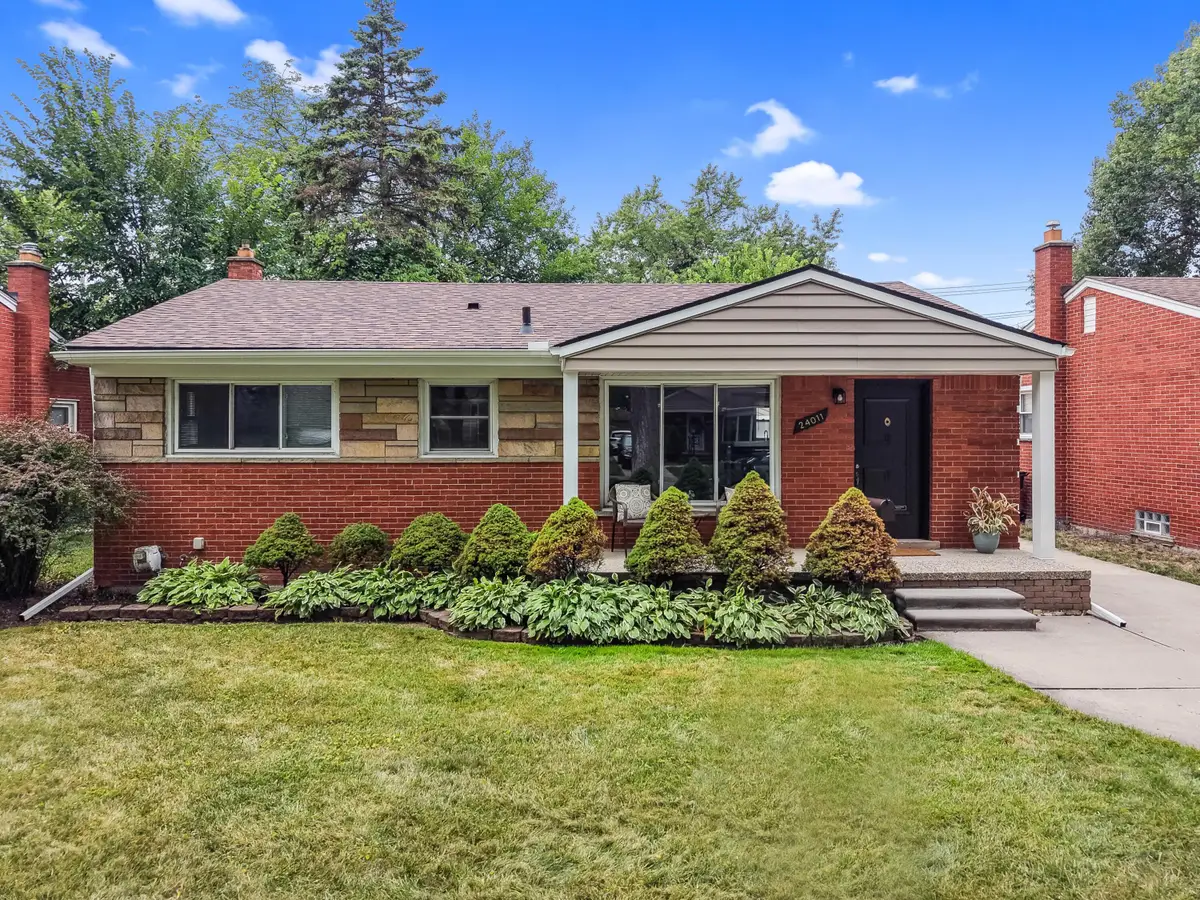 24011 Geneva Street, Oak Park, MI 48237 - #1