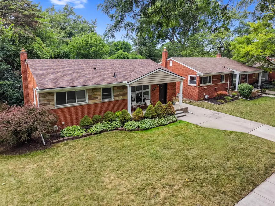 24011 Geneva Street, Oak Park, MI 48237 - #3