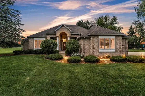 8786 Loire Valley Drive, Tecumseh, MI 49286
