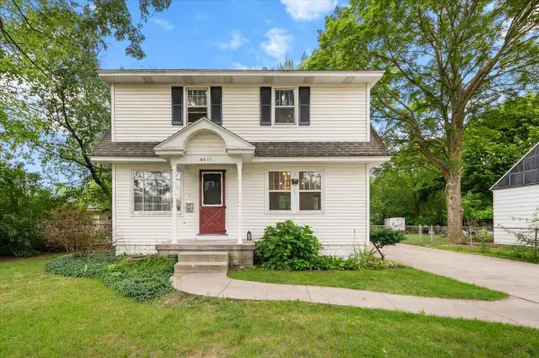 4511 Jefferson Avenue Se, Kentwood, MI 49548