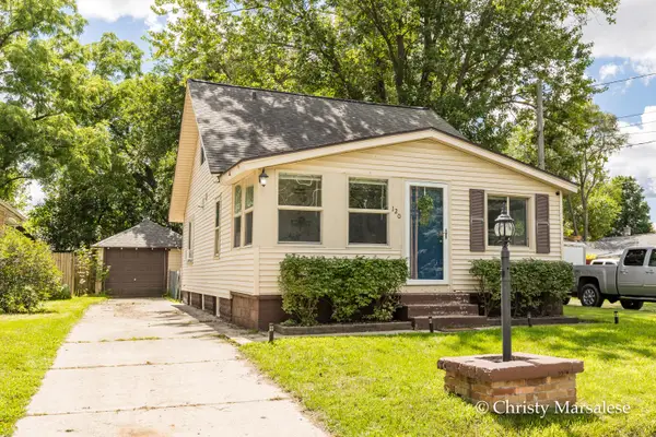 120 34th Street Se, Wyoming, MI 49548