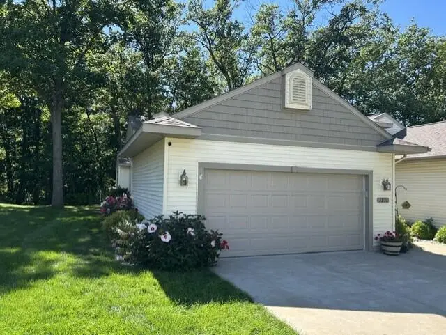 1231 S Timberview Drive #15, Whitehall, MI 49461 - #2