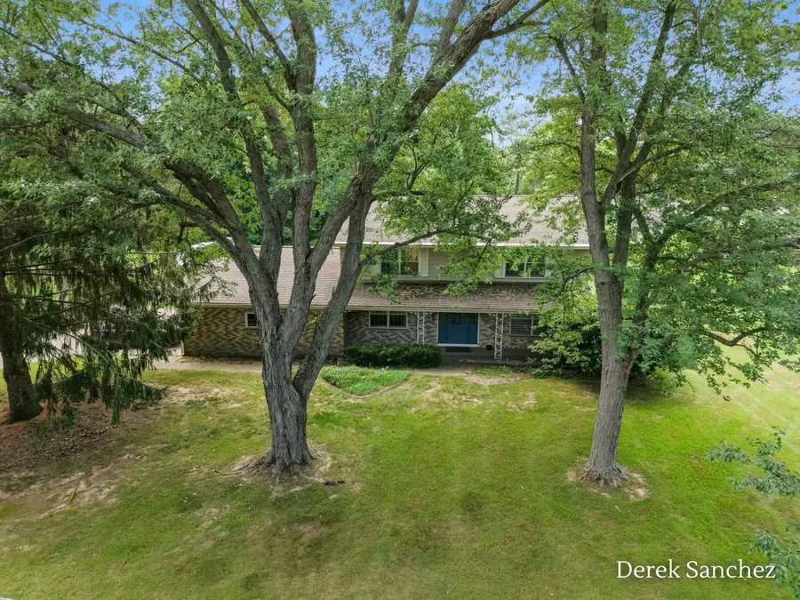 4674 Fennessy Street Sw, Grand Rapids, MI 49534 - #2