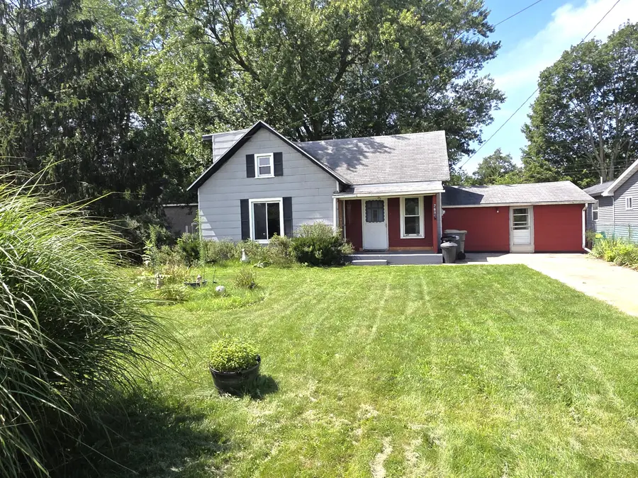 2632 Lincoln Avenue, Saint Joseph, MI 49085 - #2