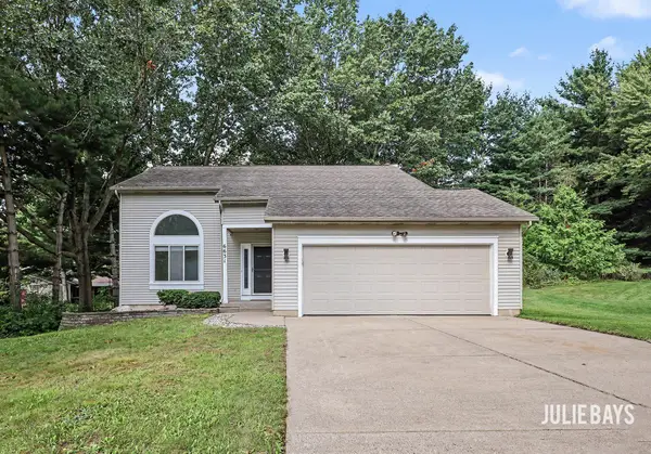 6631 Runway Court Sw, Byron Center, MI 49315