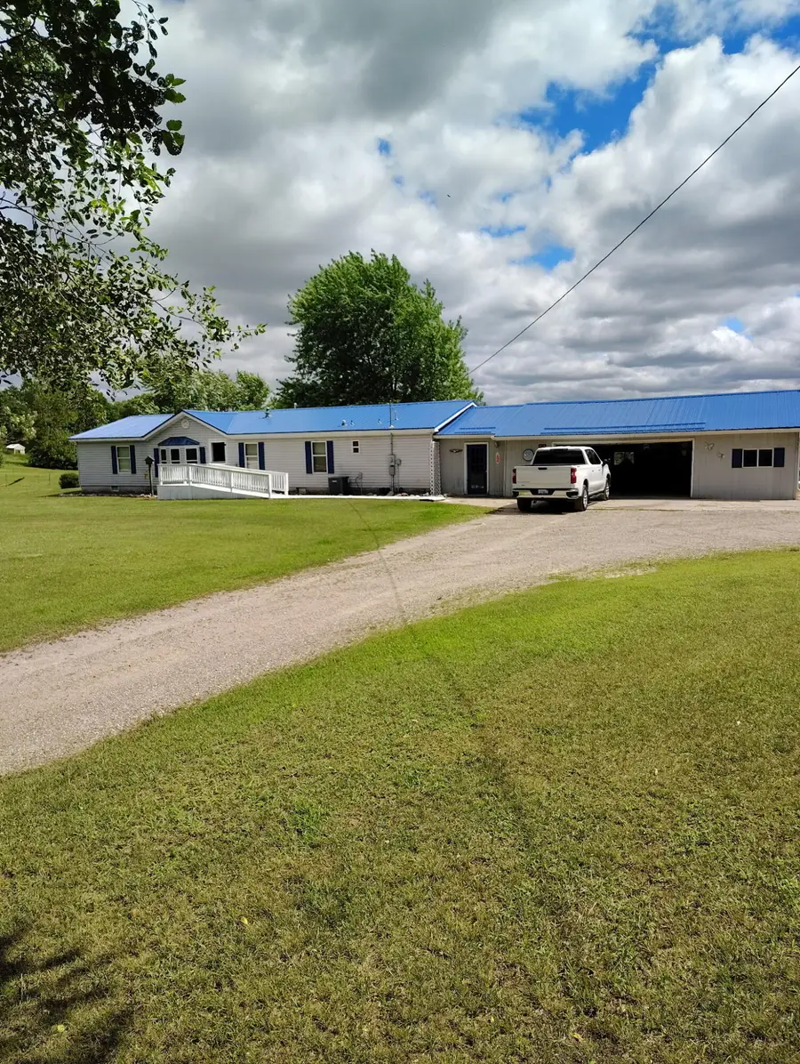 8888 Drew Drive, Six Lakes, MI 48886 - #2