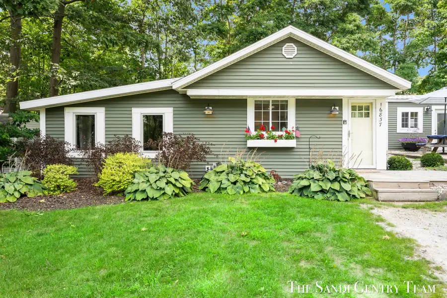 16837 Ferry Street, Spring Lake, MI 49456 - #2
