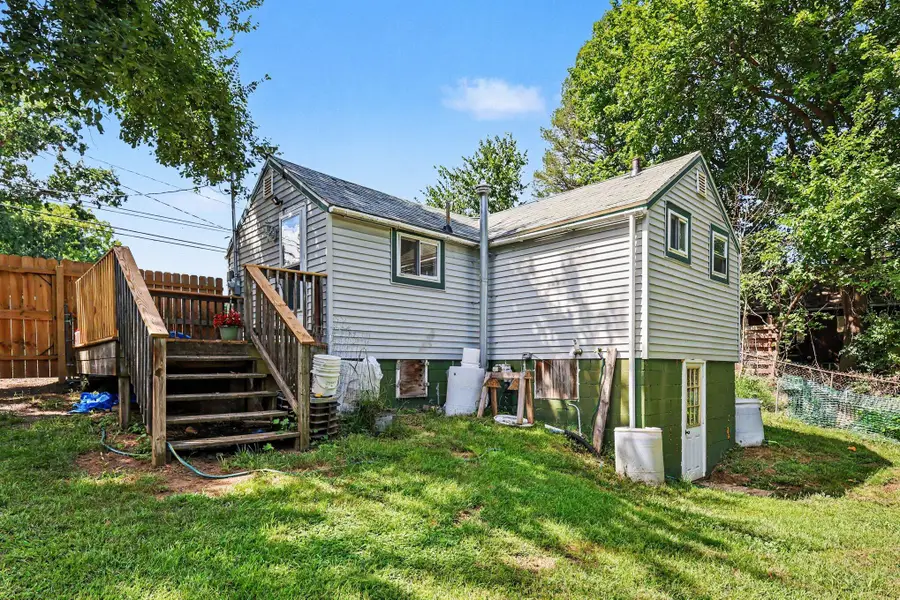 2347 Lansing Avenue, Jackson, MI 49202 - #3