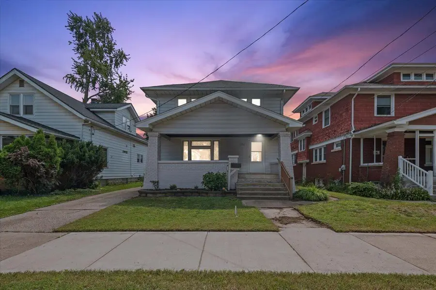 852 Richmond Street Nw, Grand Rapids, MI 49504 - #2