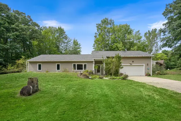 18145 148th Avenue, Spring Lake, MI 49456
