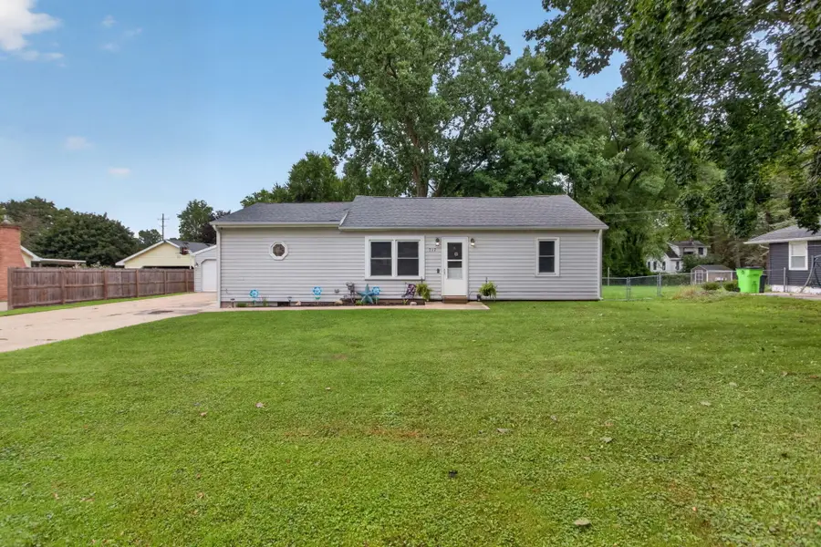 717 23rd Street, Jackson, MI 49203 - #3