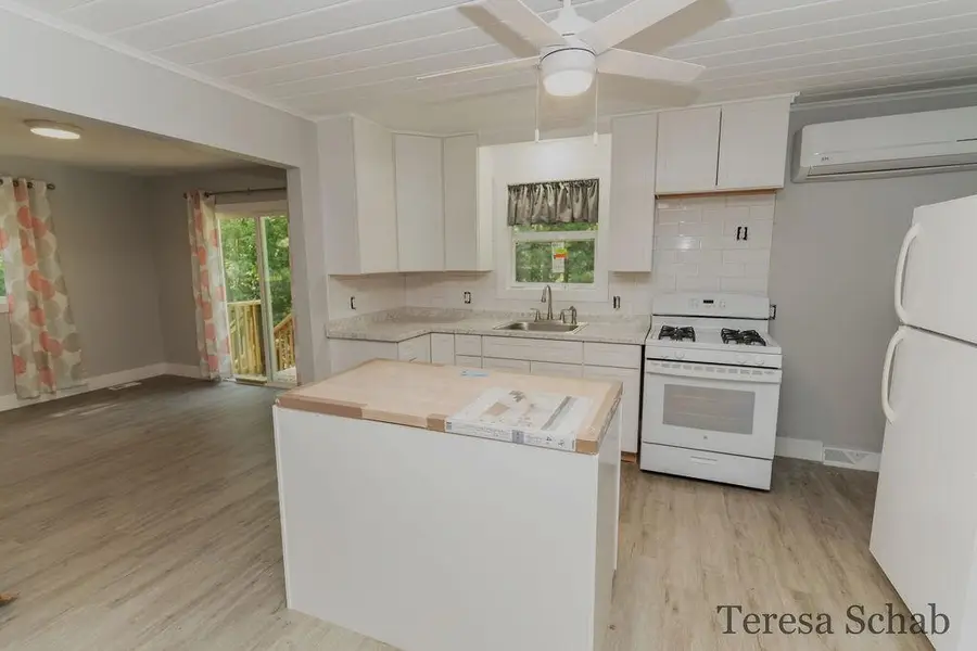 16249 W Kendaville Road, Coral, MI 49322 - #3