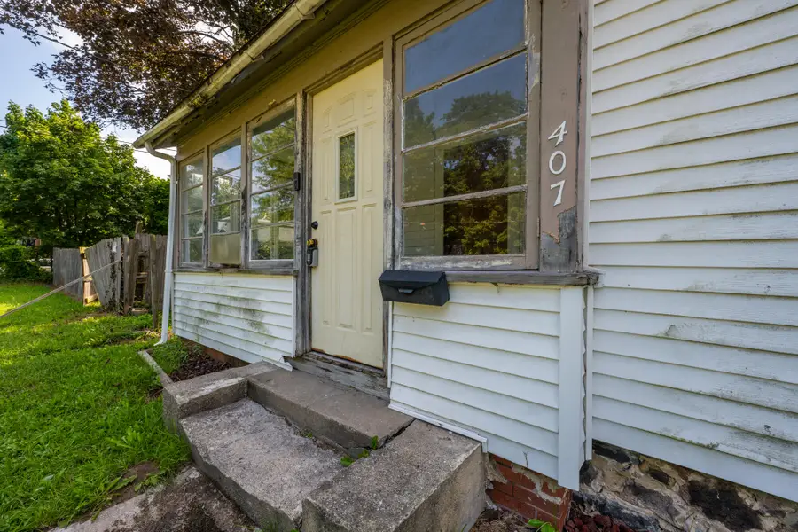 407 Michigan Avenue, Dowagiac, MI 49047 - #3