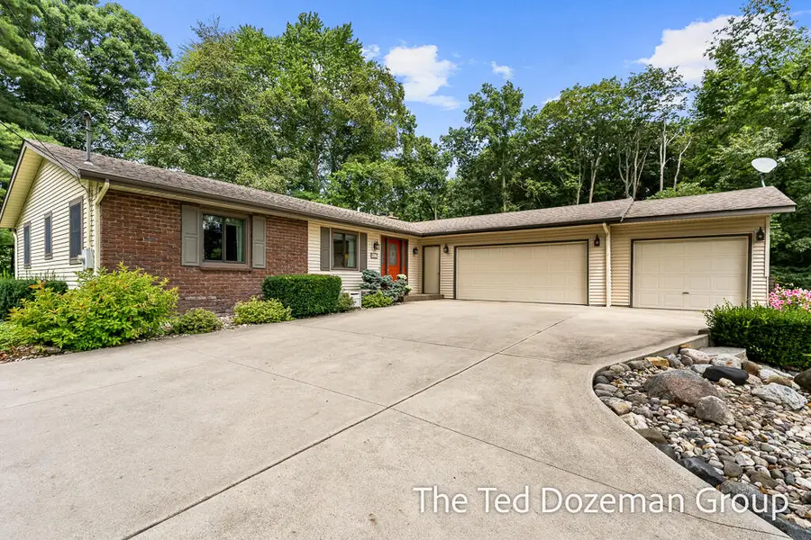 4517 Scenic Drive, Hamilton, MI 49419 - #3