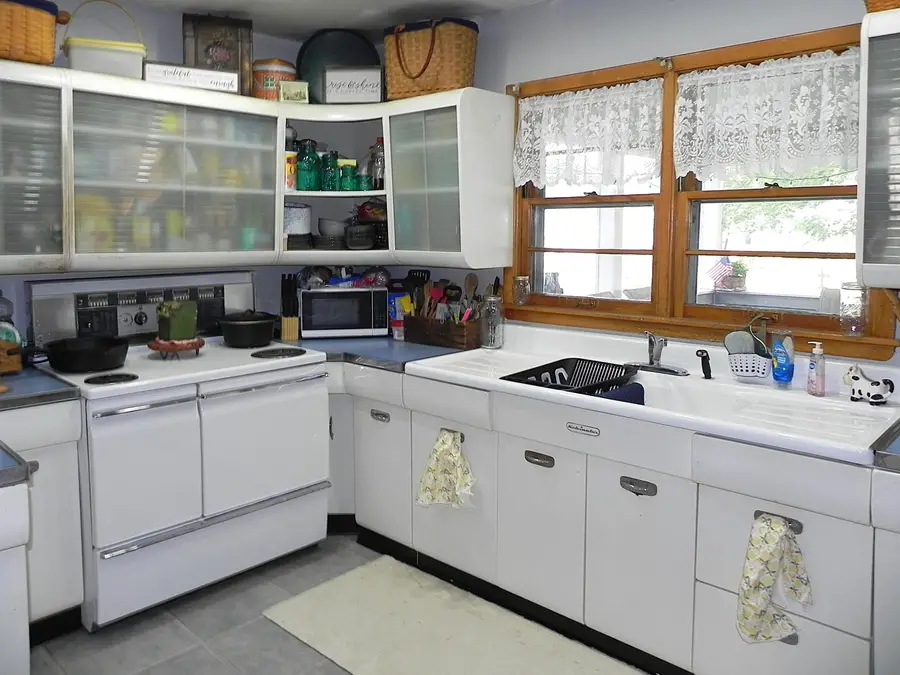 329 N Lakeview Avenue, Sturgis, MI 49091 - #3
