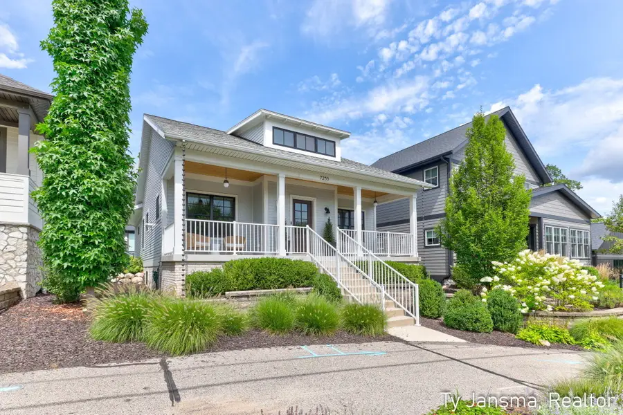 7253 Bradfield Street Se, Ada, MI 49301 - #2