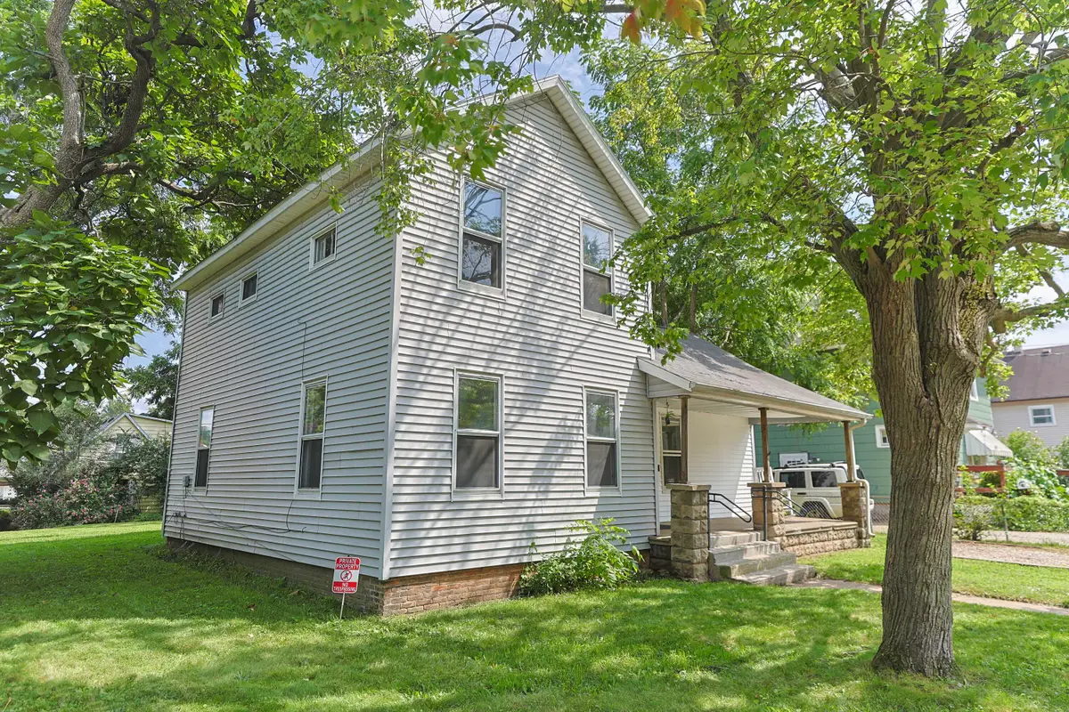 403 S 9th Street, Niles, MI 49120 - #1