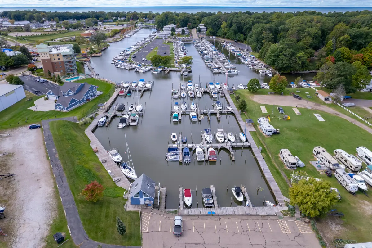 40 N Bailey Avenue #5, South Haven, MI 49090 - #1