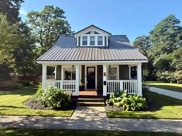 114 Cedar Street, Paw Paw, MI 49079