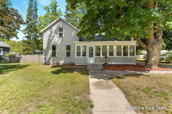 412 W Montcalm Street, Greenville, MI 48838