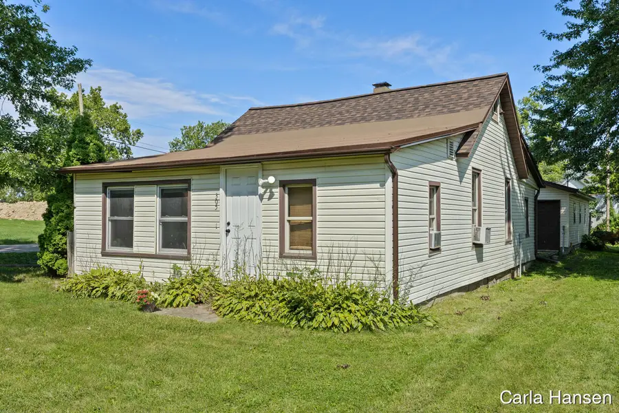 305 Crescent Street, Watervliet, MI 49098 - #3