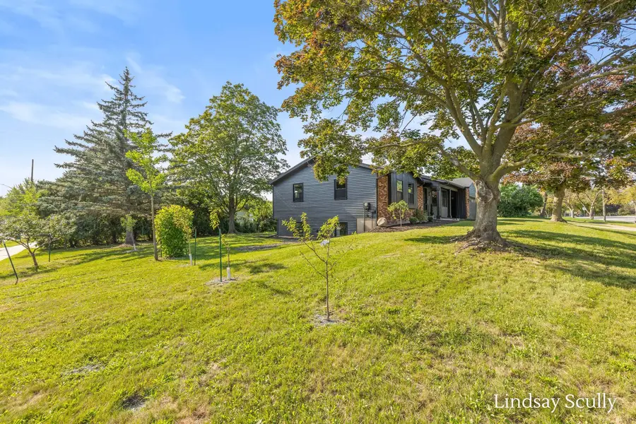 5719 Bentbrook Drive Se, Kentwood, MI 49508 - #3