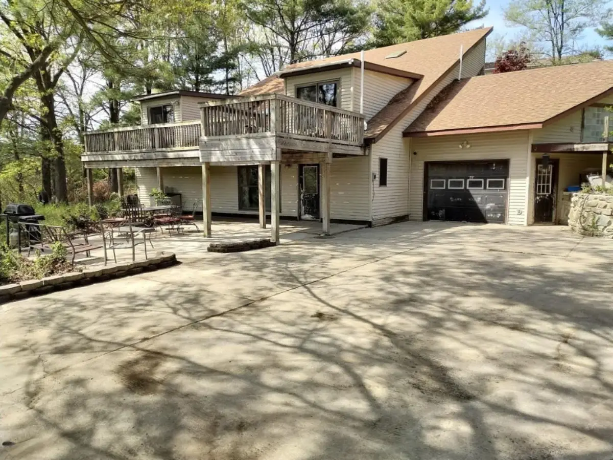 11457 Montcalm Road, Greenville, MI 48838 - #1