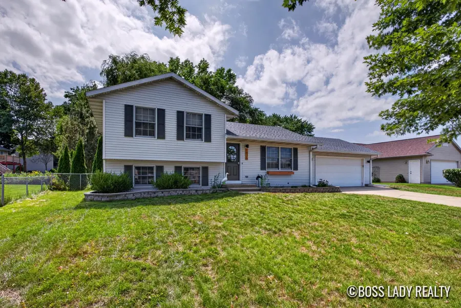 1476 Meadowview Street Sw, Wyoming, MI 49509 - #2