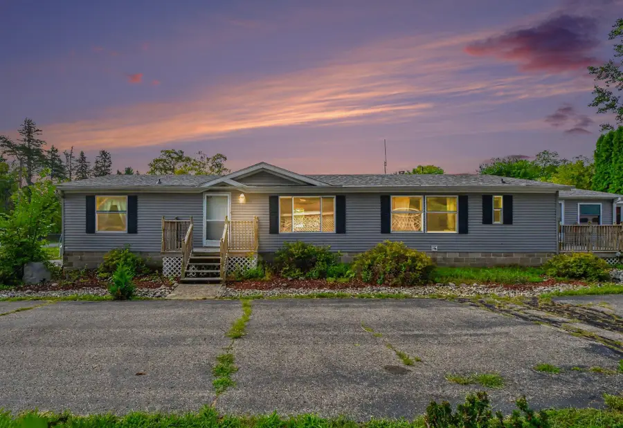 546 Wall Street, Ionia, MI 48846 - #2