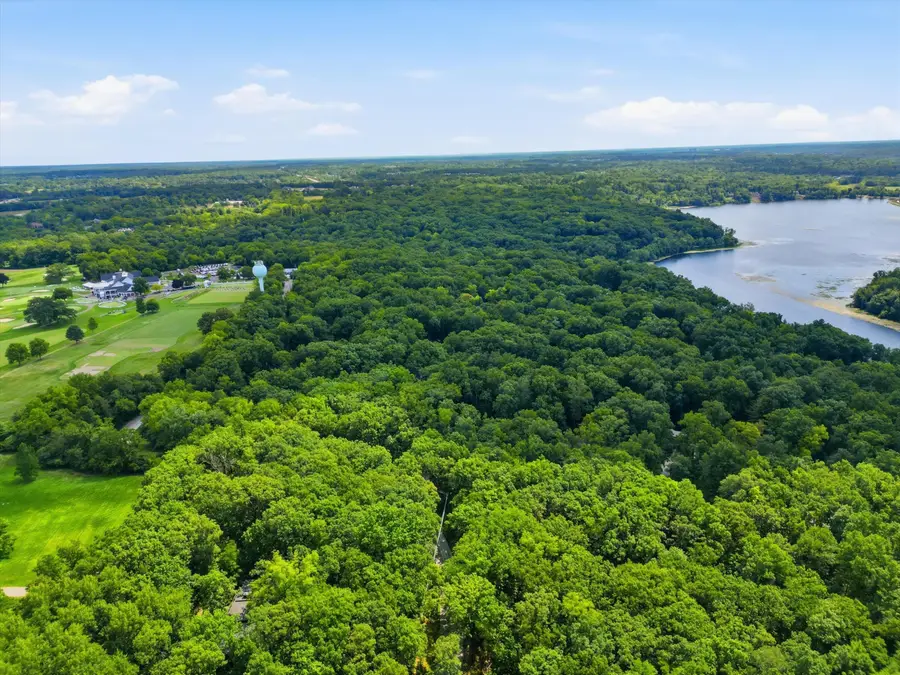 901 Country Club Road, Ann Arbor, MI 48105 - #3
