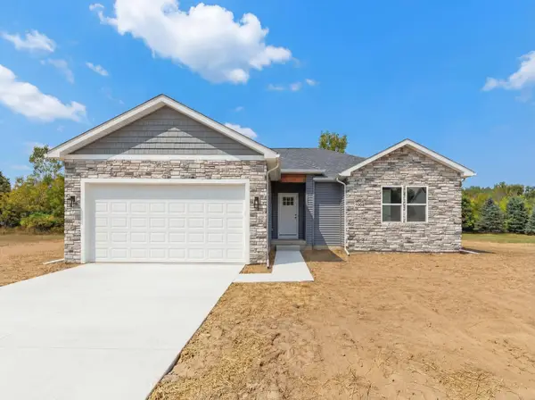 2010 Green Acres Drive, Adrian, MI 49221