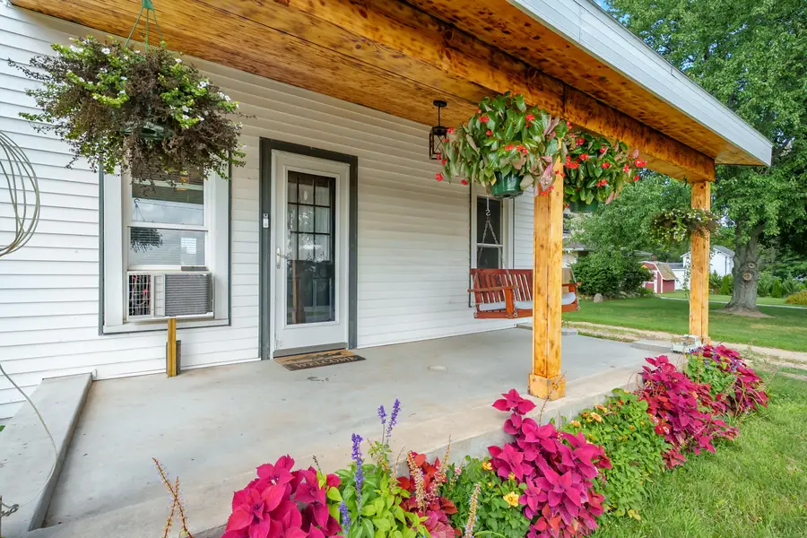 4846 W Hickory Road, Hickory Corners, MI 49060 - #2