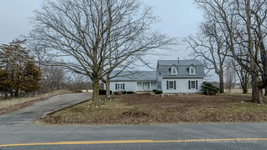 7154 Morse Lake Avenue Se, Alto, MI 49302 - #2