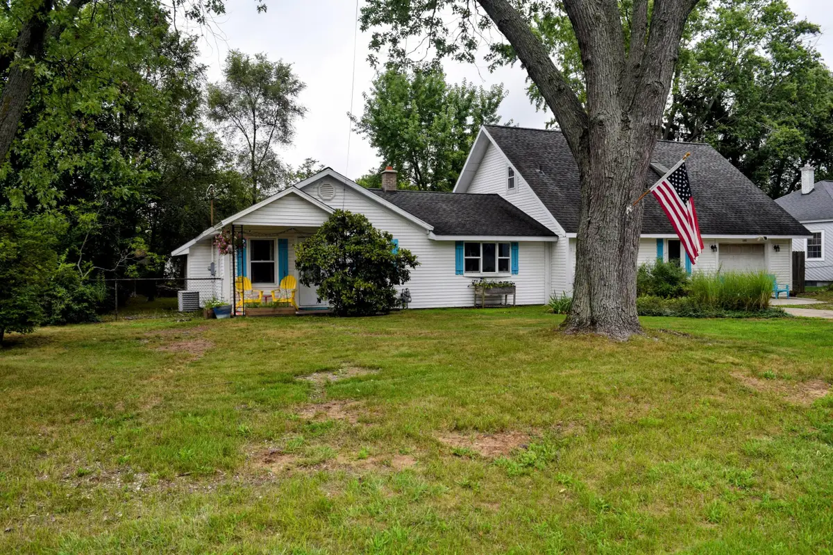 1080 Bellway Avenue, Norton Shores, MI 49441 - #1