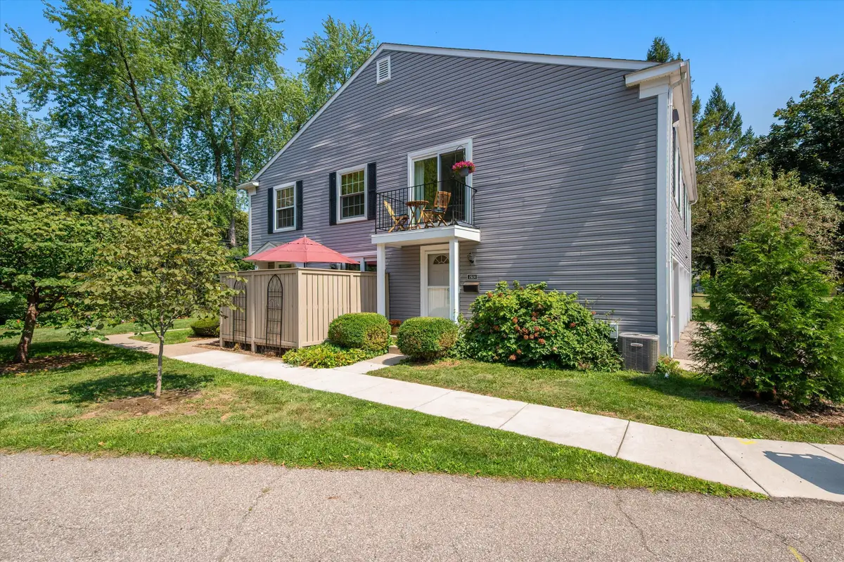 2624 Fenwick Court, Ann Arbor, MI 48104 - #1