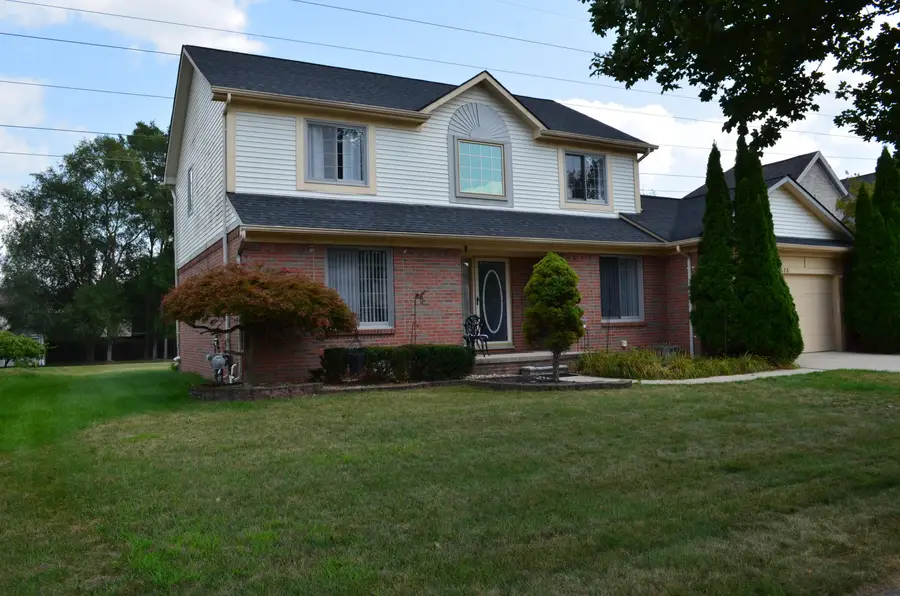 7686 Cherrywood Drive, Westland, MI 48185 - #2