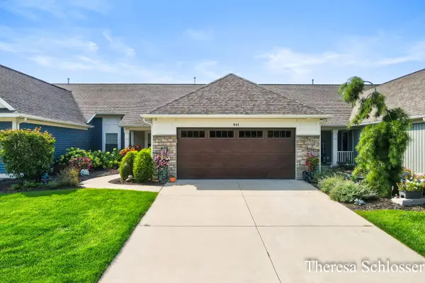 944 Bellview Meadow Drive Sw #28, Byron Center, MI 49315