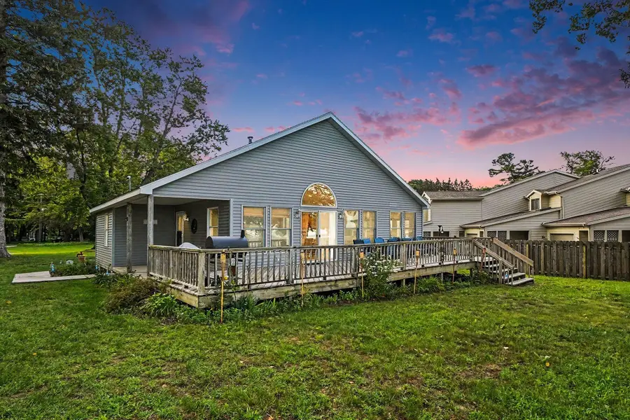 8 N Shore Drive, South Haven, MI 49090 - #2