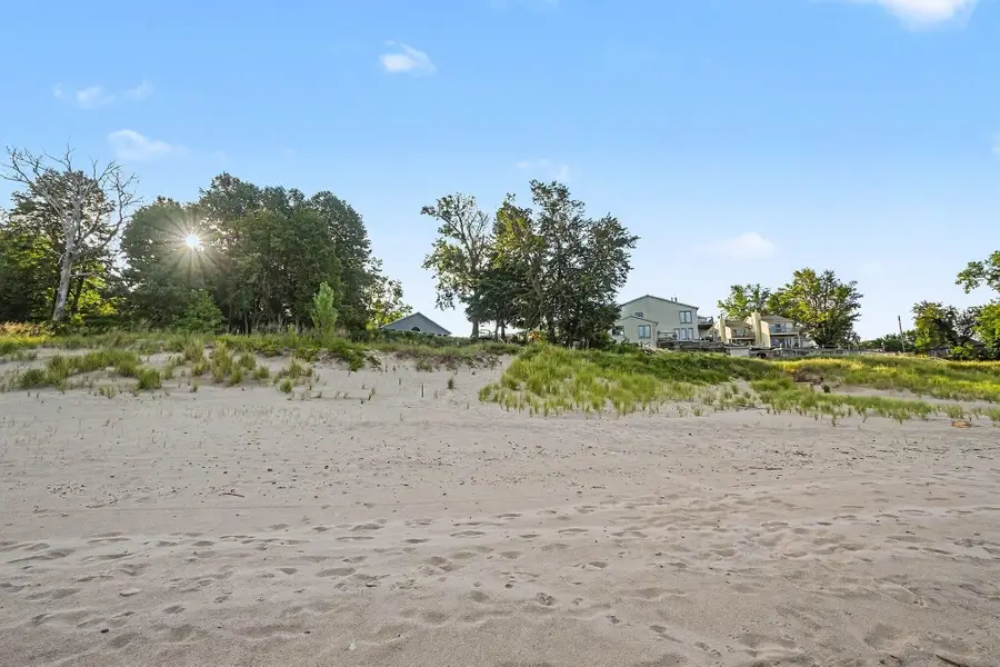 8 N Shore Drive, South Haven, MI 49090 - #3