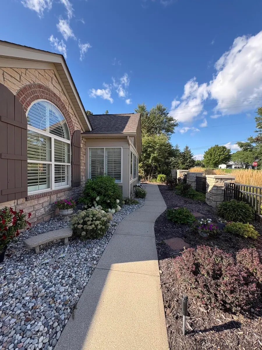 5215 River Flow Avenue Sw #10, Wyoming, MI 49418 - #3